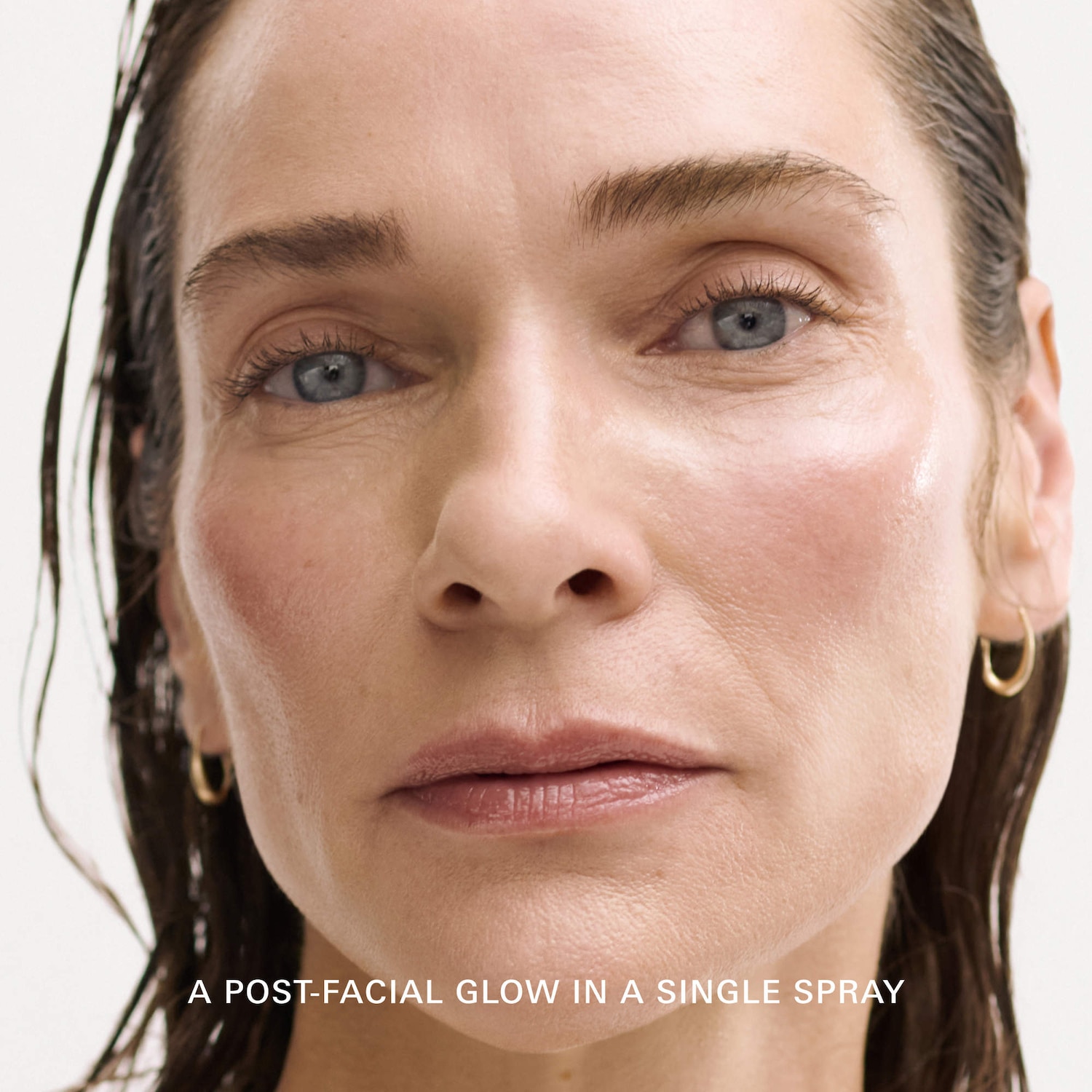 The Reset Face Mist Luminous Hyaluronic Acid & Niacinamide Serum