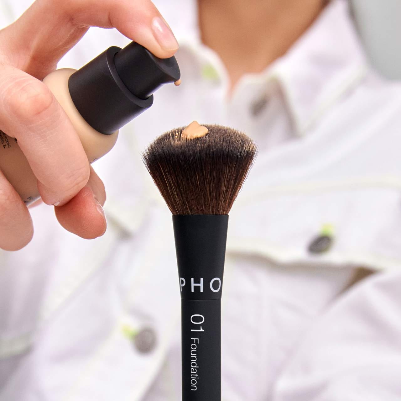 Кисть для тональной основы Sephora Collection Essential Brush 01 — фото 2