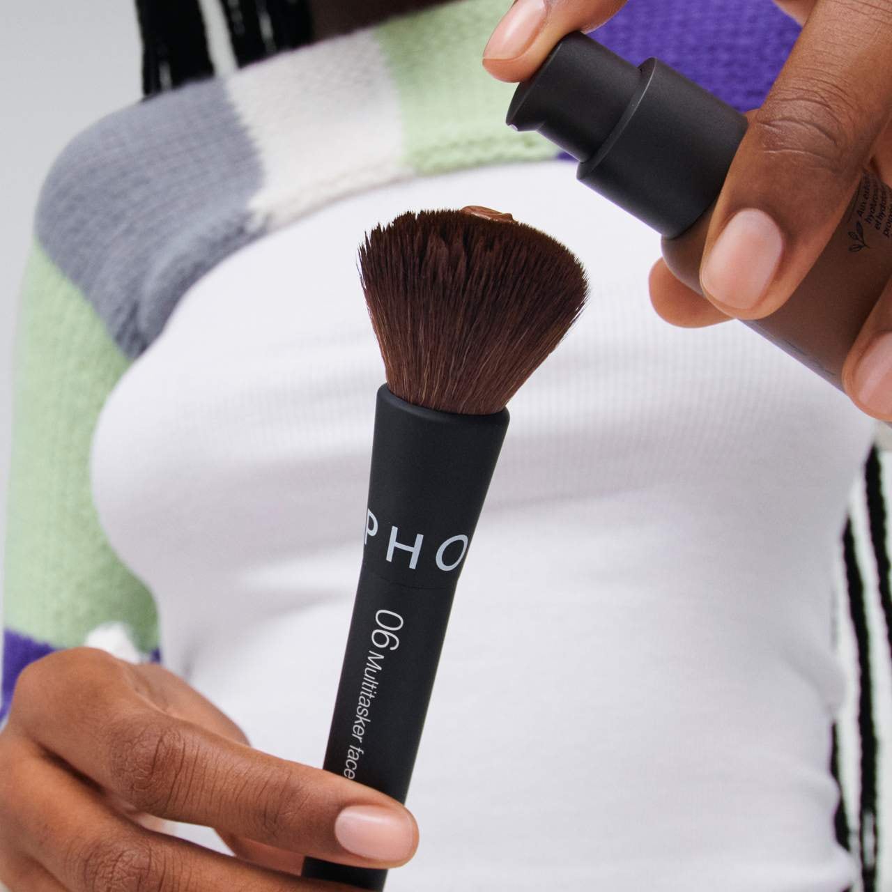 Универсальная кисть для лица Sephora Collection Essential Brush 06 — фото 2
