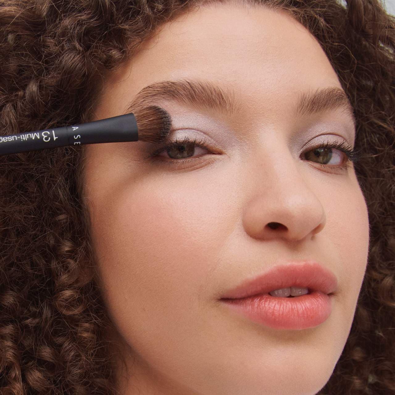 Универсальная кисть для глаз Sephora Collection Essential Brush 13 — фото 2