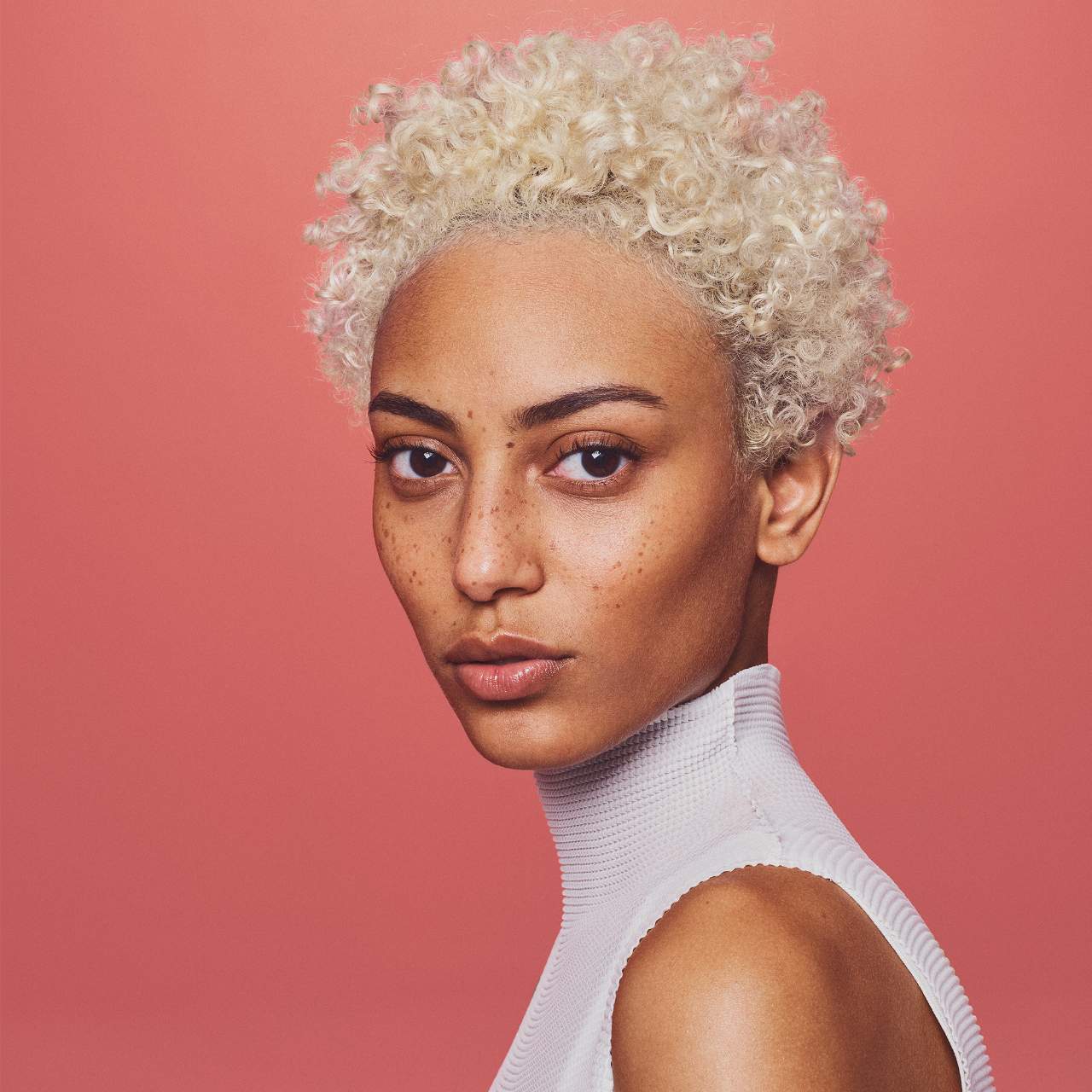 Oribe Bright Blonde Hair Treatment - Thumbnail 4