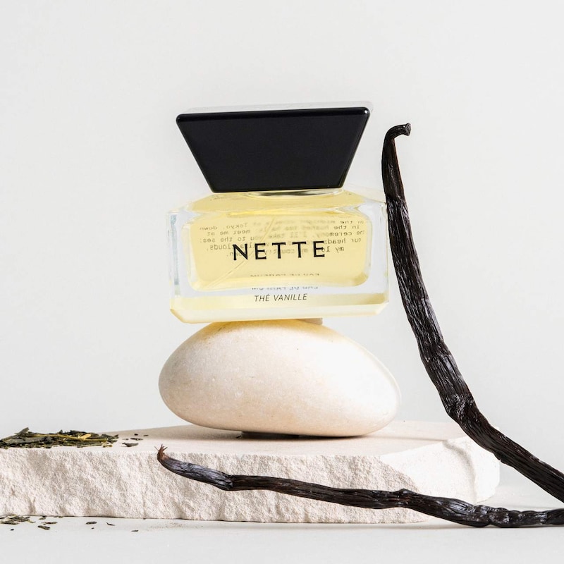 Thé Vanille Eau de Parfum with Matcha and Salt thumbnail 5