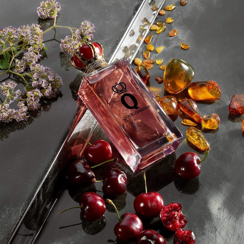 Q Eau de Parfum Intense with Dark Cherry & Amber thumbnail 4