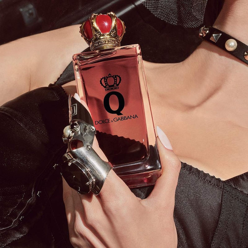 Q Eau de Parfum Intense with Dark Cherry & Amber thumbnail 5