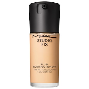MAC Cosmetics - Studio Fix Fluid SPF 15 24HR Buildable Soft-Matte Foundation + Oil Control