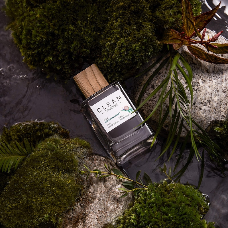 Limited Edition Reserve - Rain Eau de Parfum thumbnail 3