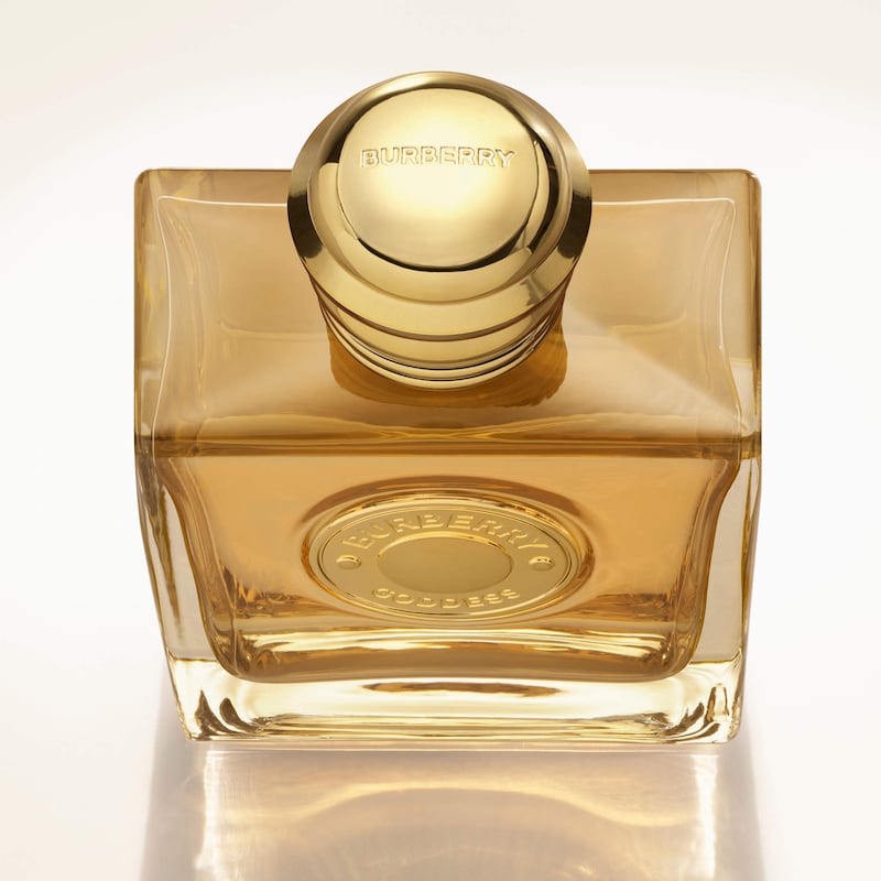 Burberry Goddess Eau de Parfum Intense Lavender & Vanilla Travel Spray thumbnail 4