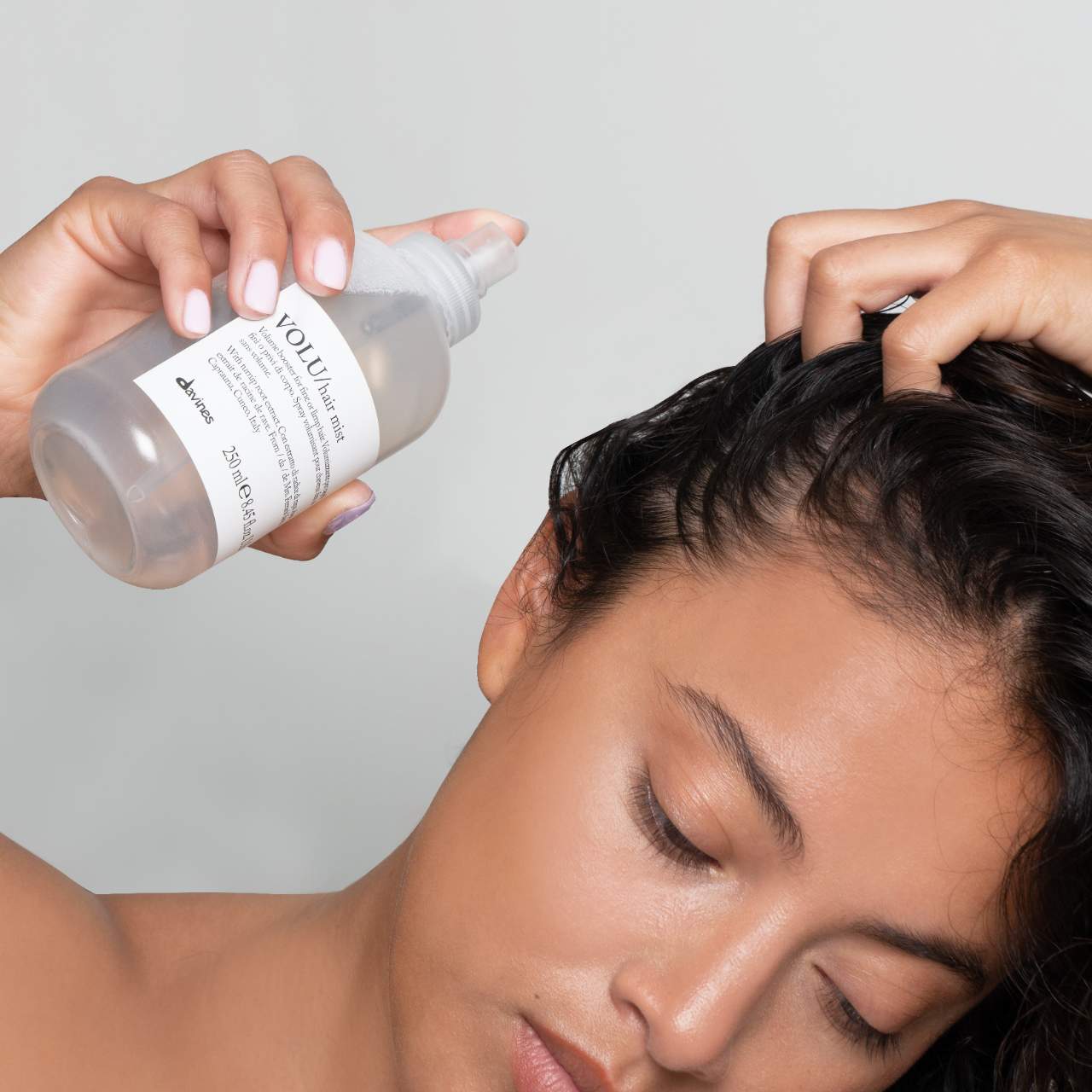 Davines Volu Hair Mist - Thumbnail 3