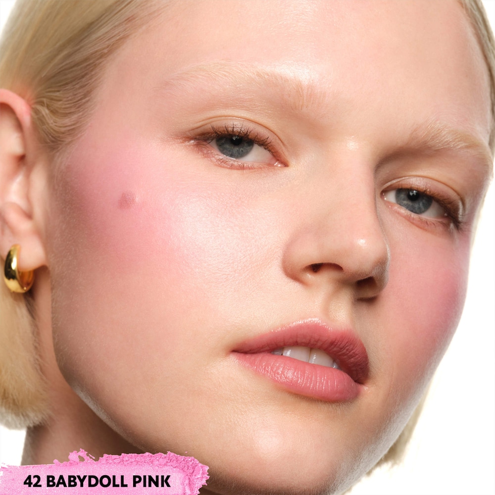 Yves Saint Laurent 
Make Me Blush 24H Buildable Powder Blush in Babydoll Pink