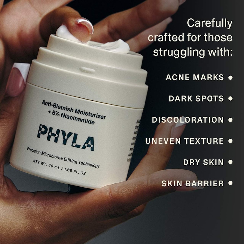 Anti-Blemish Moisturizer + 5% Niacinamide thumbnail 3