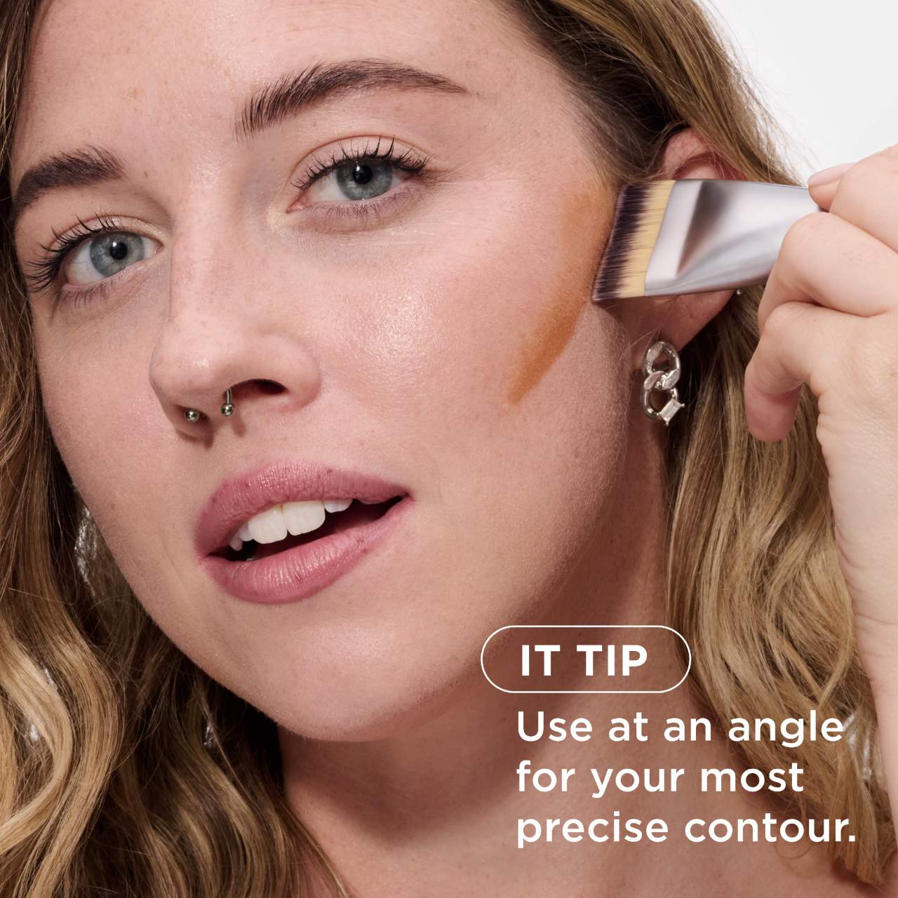 IT Cosmetics Heavenly Luxe Foundation Brush - Thumbnail 5