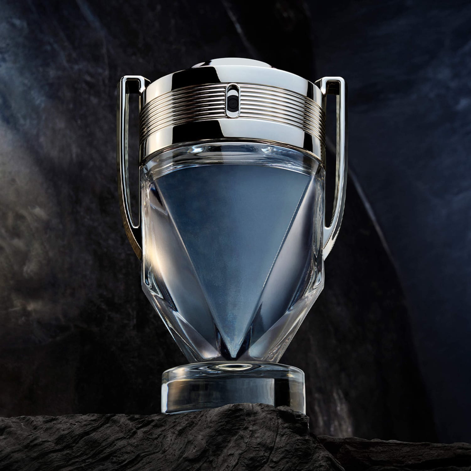 Invictus Eau de Toilette Travel Spray - Rabanne | Sephora