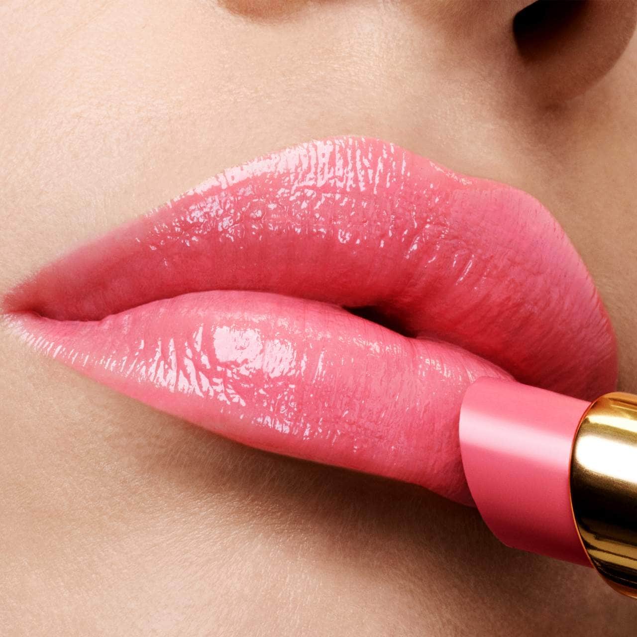 Ultra Shine Lipstick Color with Glossy Effect