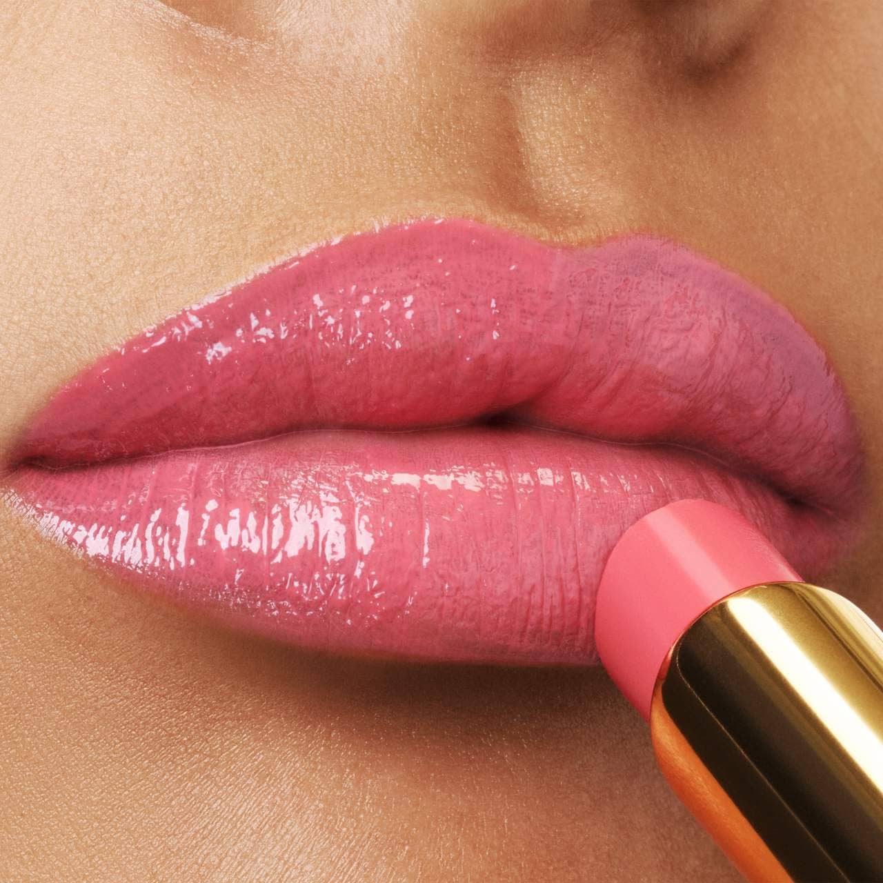 Ultra Shine Lipstick Color with Glossy Effect