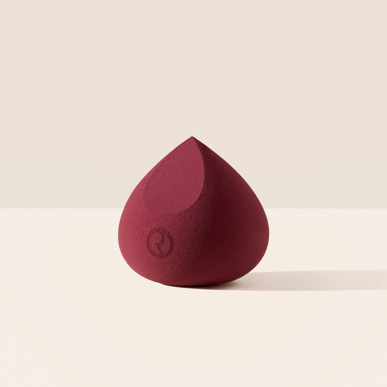 Rare Beauty Blending Sponge - Thumbnail 2