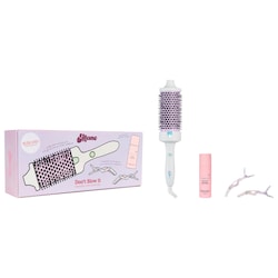 It's Giving Body Jumbo Hot Round Brush and Heat Protectant Hair Gift Set