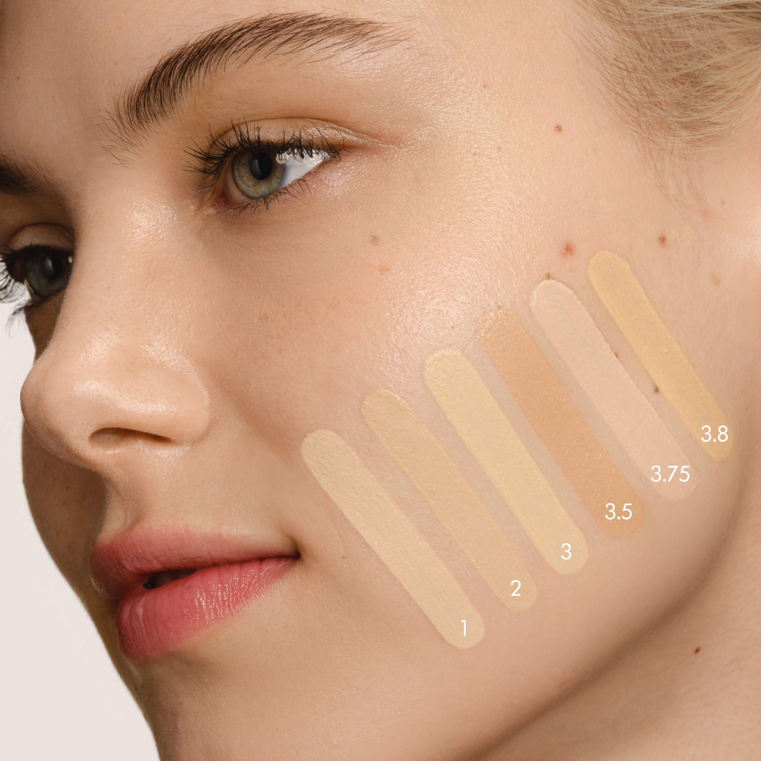 Luminous Silk Natural Glow Blurring Liquid Foundation with 24 Hour Wear 5