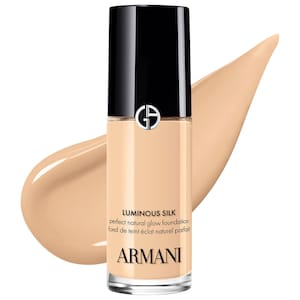 Mini Base Líquida Luminous Silk de Acabado Natural y Difuminado con Duración de 24 Horas