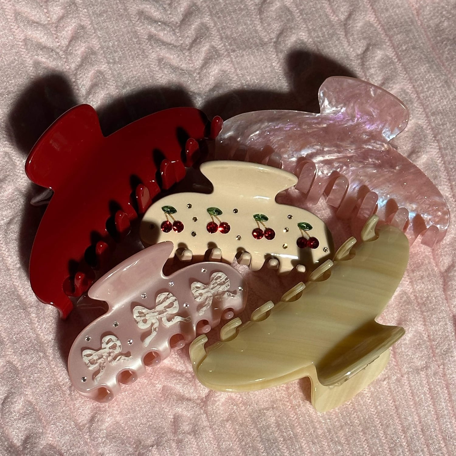 ? KINSLEY ARMELLE CHERRY CLAW CLIP ? NWT ? Cherry Rhinestone Claw Clips 2pc Set - Mini – KITSCH main image 4