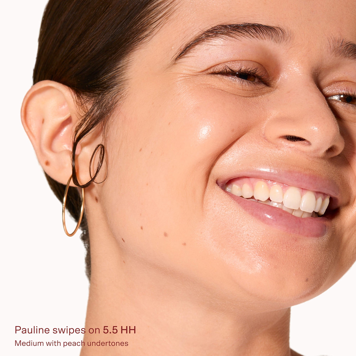 Swipe All-Over Hydrating Serum Concealer with 18-HR Wear 4