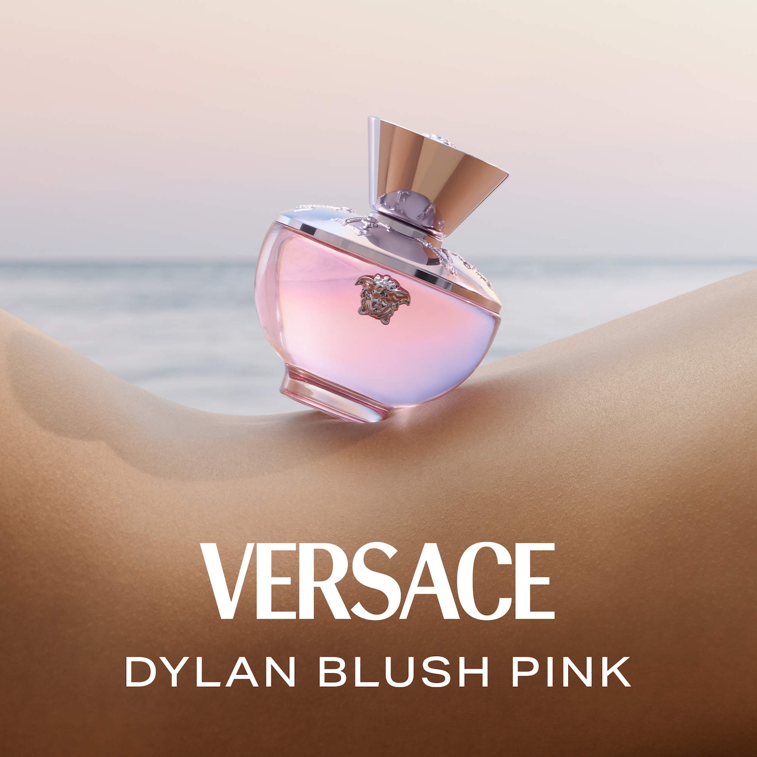 Dylan Pink Blush Eau de Parfum with Floral Gourmands - Versace
