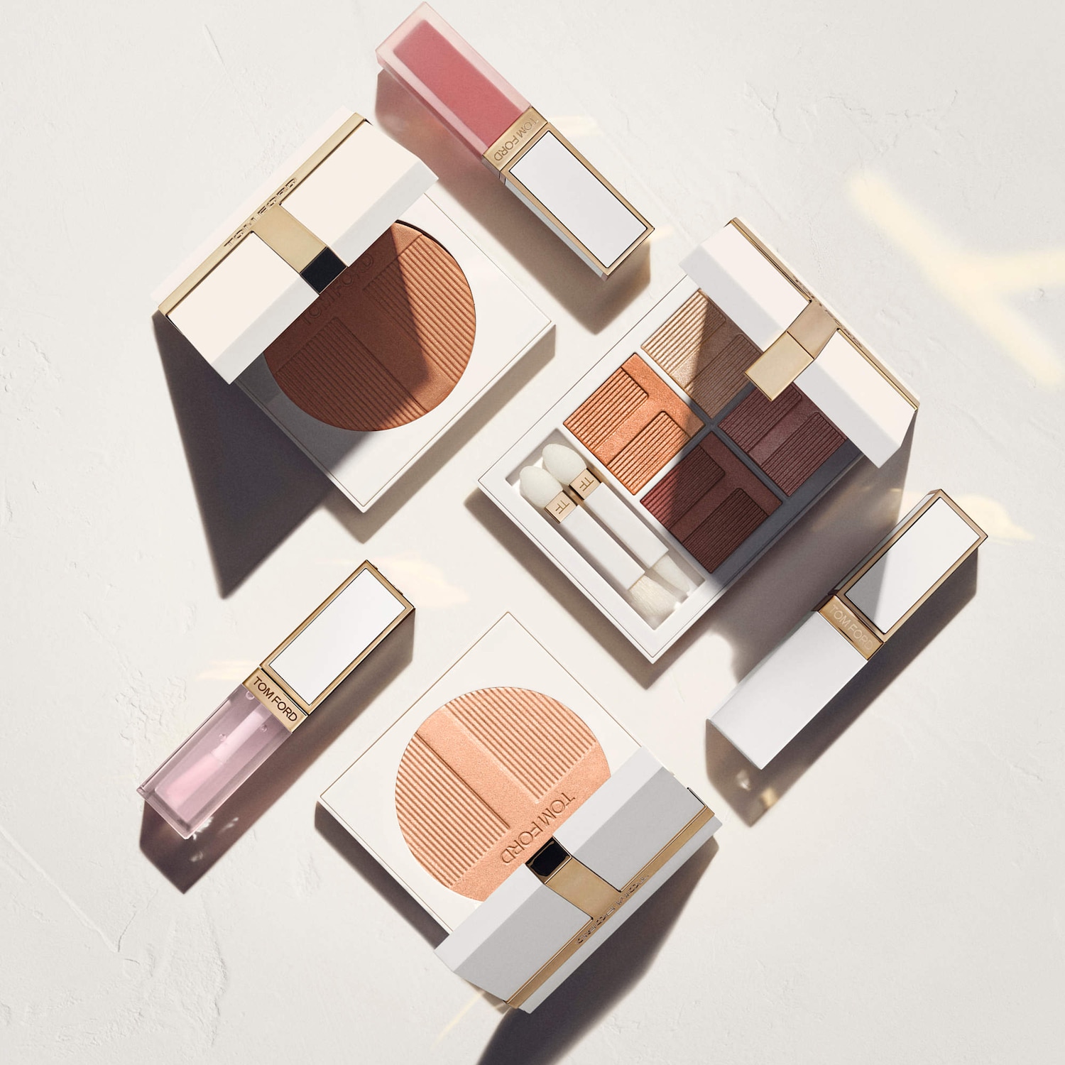 アイシャドウ TOM FORD SOLEIL EYE COLOR QUAD 01SN Amazon.com : Tom Ford Soleil Eye Color Quad - 01 Emerald Dusk