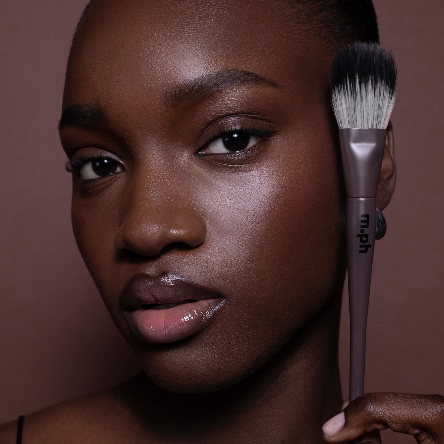 Кисть для растушёвки и коррекции макияжа m.ph by Mary Phillips The Perfect Blending — фото 2