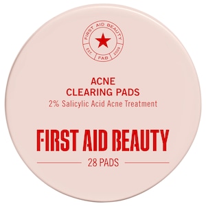First Aid Beauty - Acne Clearing Pads - 2% Salicylic Acid Acne Treatment