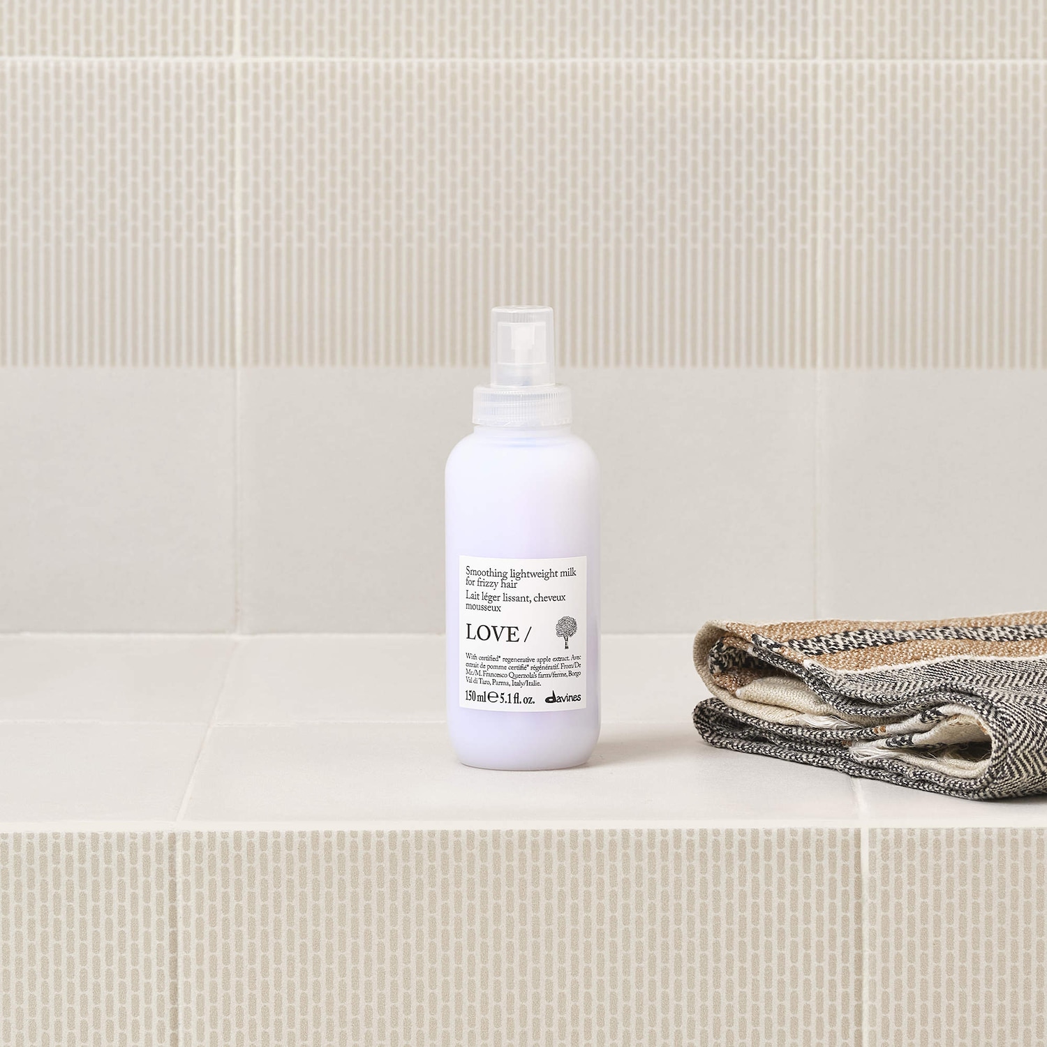 LOVE Smoothing Lightweight Milk for Frizzy Hair - Davines | Sephora