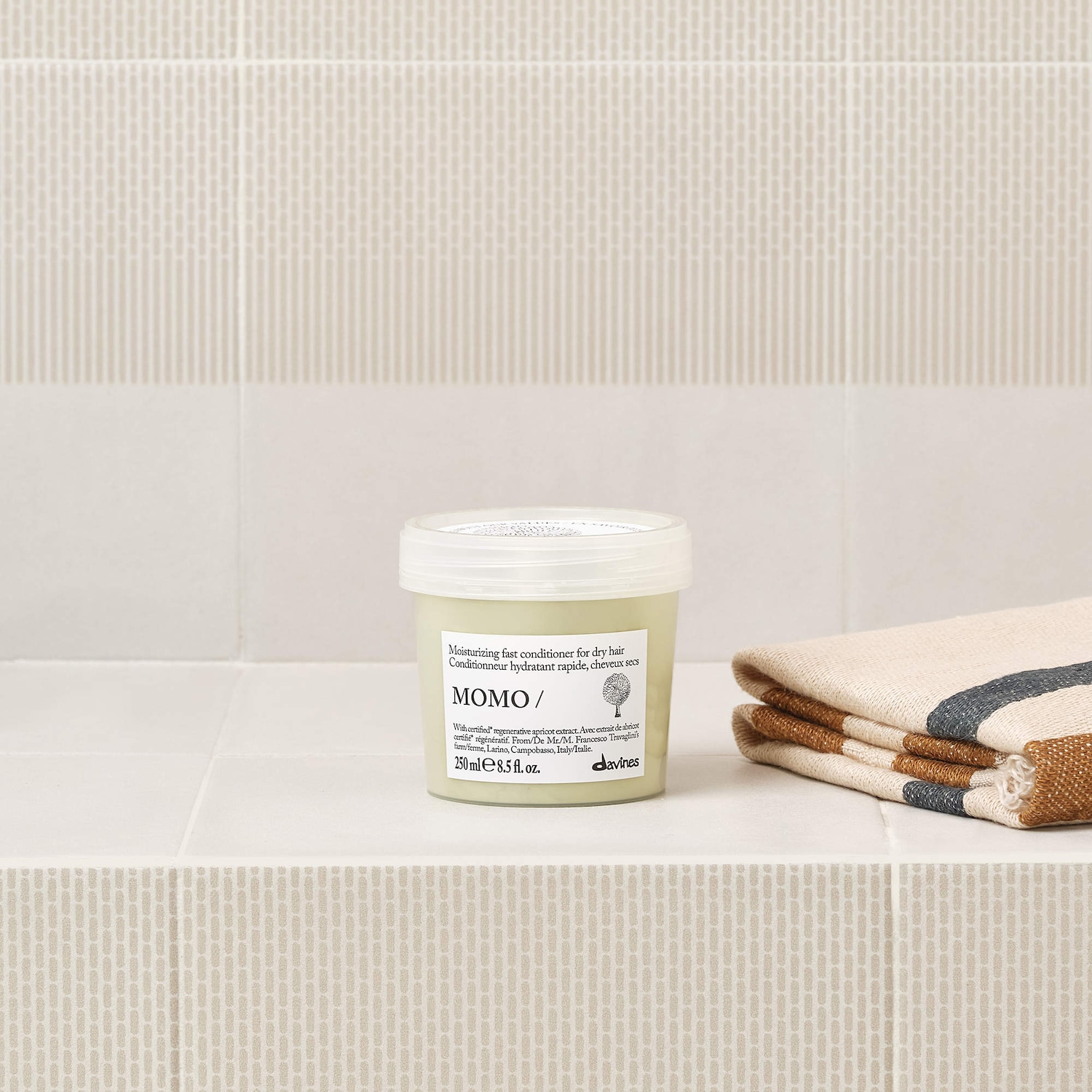 MOMO Hydrating Conditioner for Dry Hair - Davines | Sephora