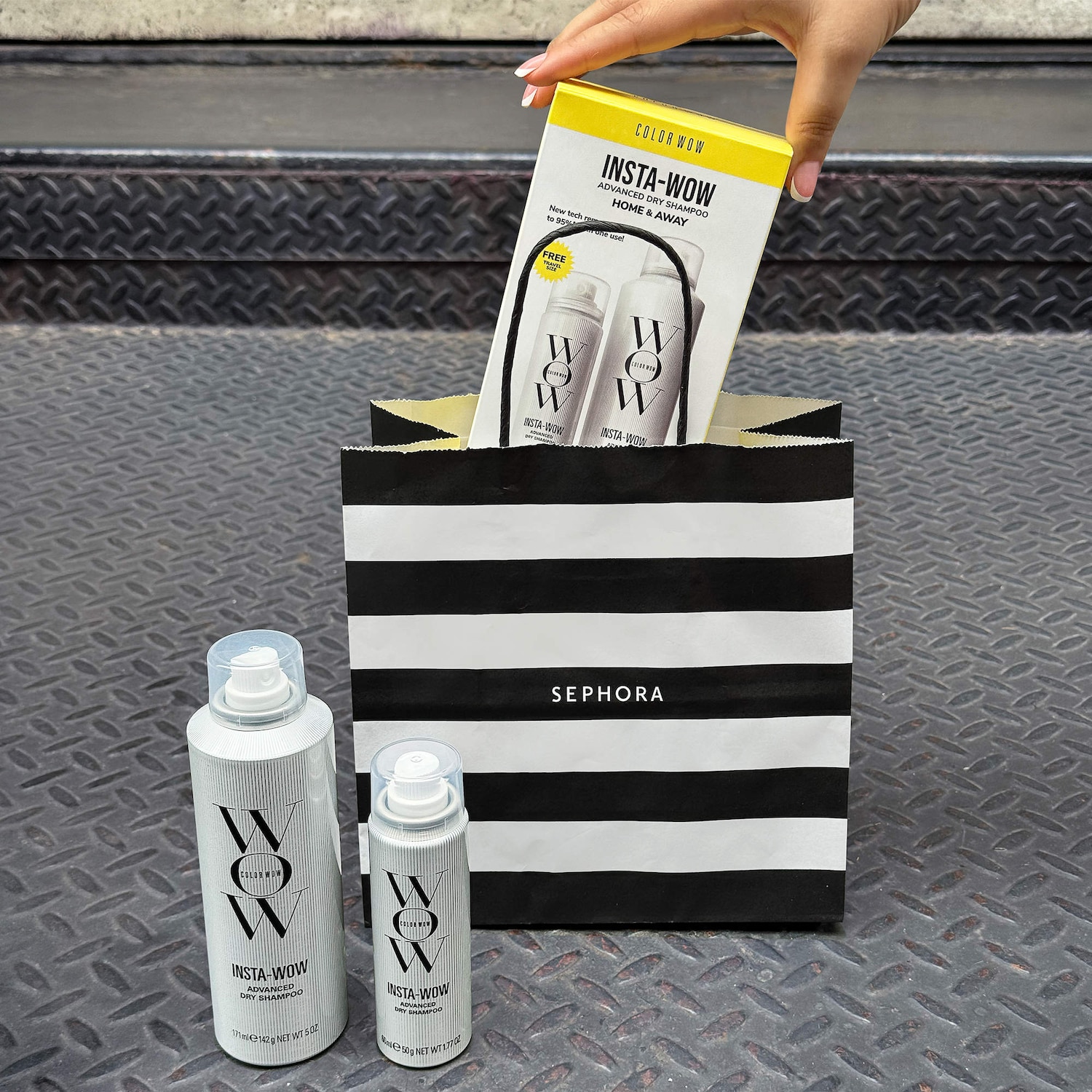 Insta-Wow Advanced Dry Shampoo Full-Size and Mini Gift Set  display picture 1
