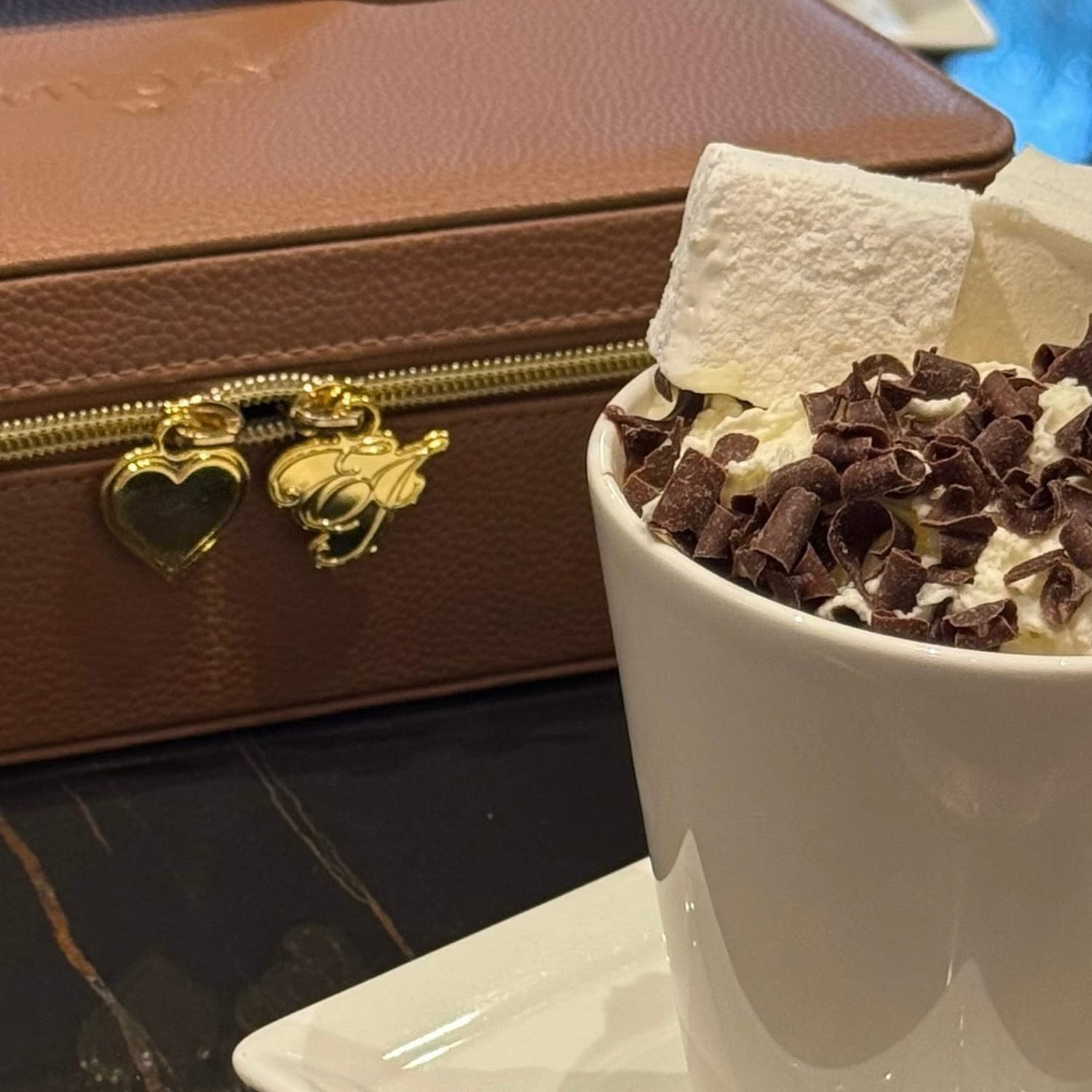 Косметичка Emi Jay On The Way Vanity Case, Toasted Sugar — фото 7