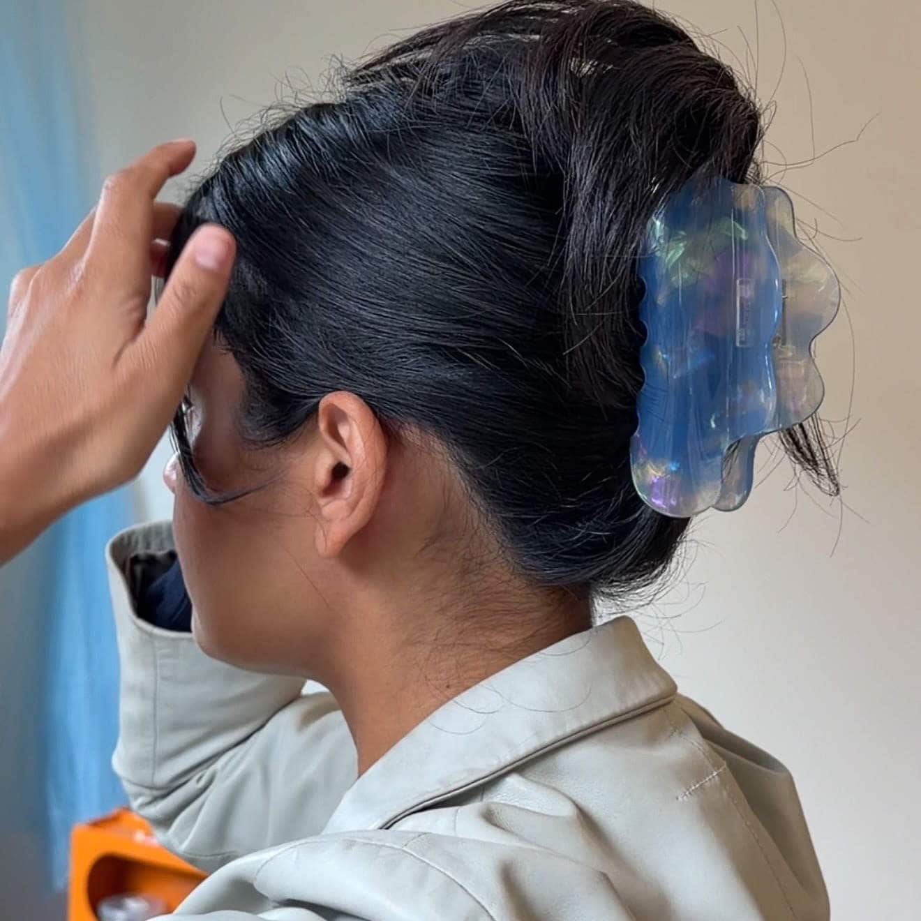 Chunks Nimbus Hair Claw Clip in Ocean Jelly — фото 3