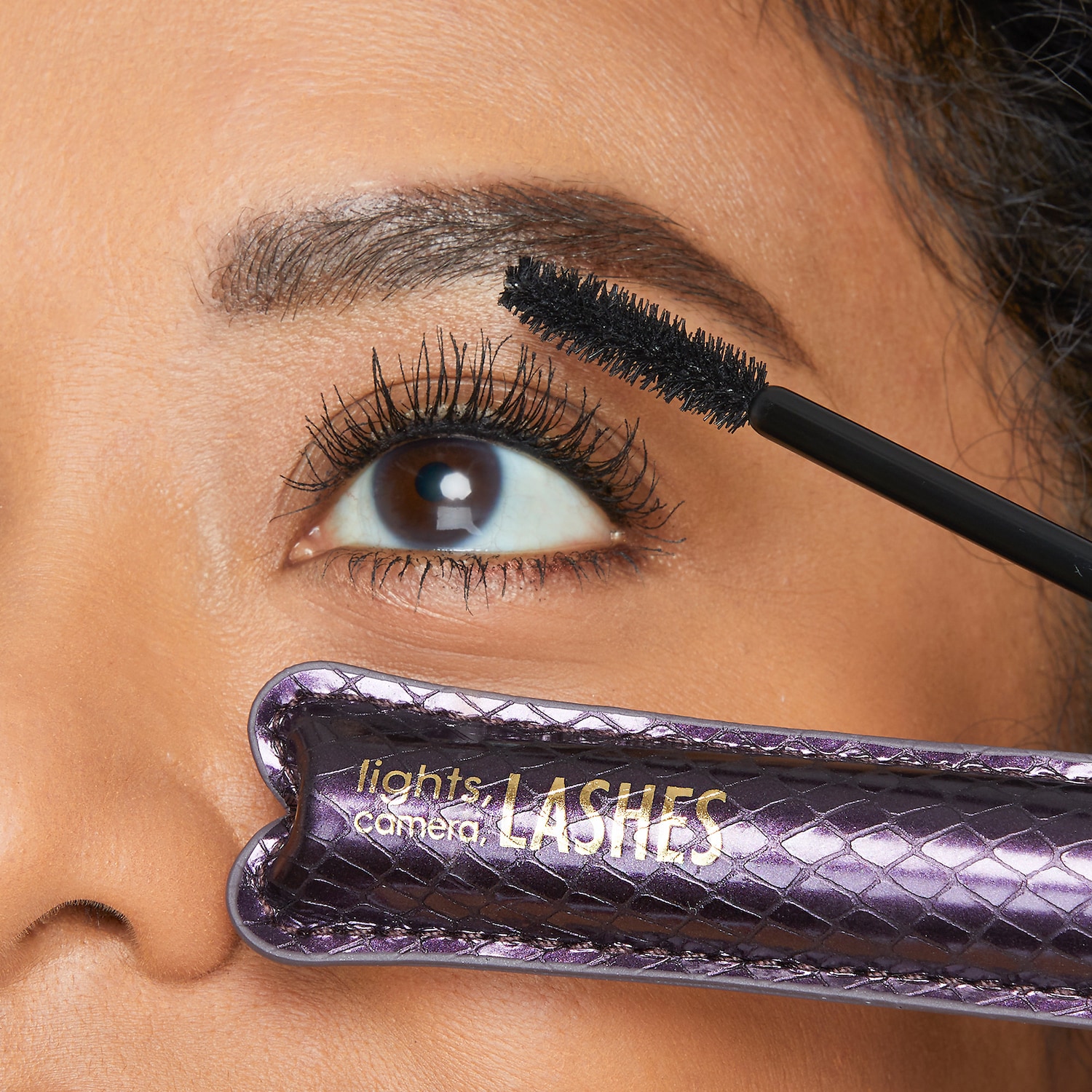 Тушь для ресниц 4-в-1 для объема Tarte lights, camera, lashes — фото 3
